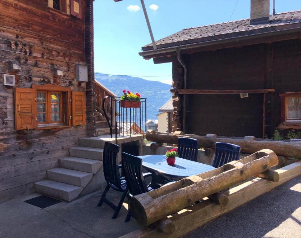 Appartement "Le Ver Luisant" A Saint-Martin, Val D'Herens, Valais Экстерьер фото